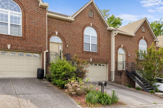 5752 Amalie Dr, Nashville, TN 37211