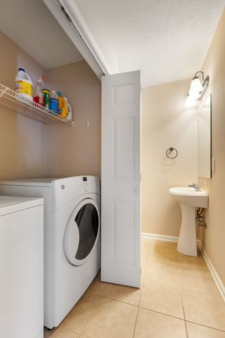 5752 Amalie Dr, Nashville, TN 37211