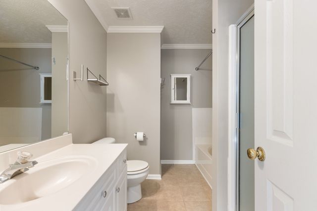 5752 Amalie Dr, Nashville, TN 37211