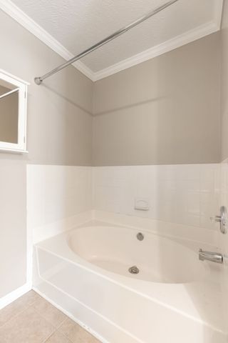 5752 Amalie Dr, Nashville, TN 37211