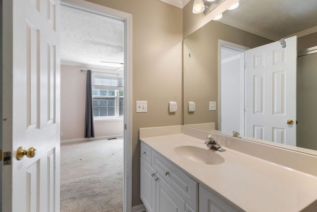 5752 Amalie Dr, Nashville, TN 37211