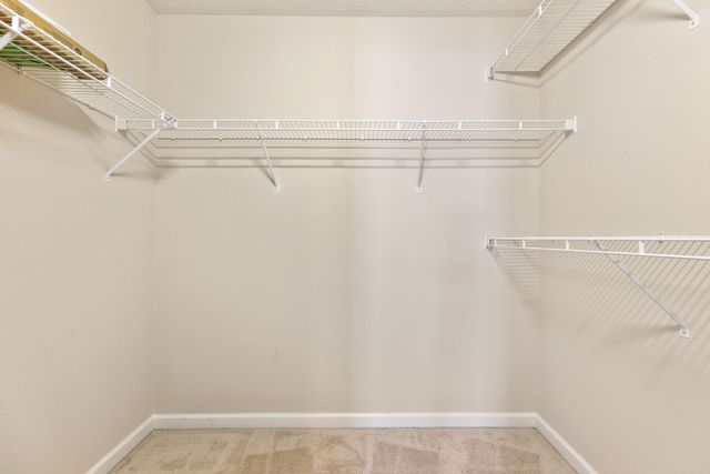 5752 Amalie Dr, Nashville, TN 37211