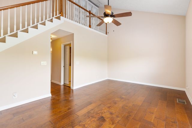 5752 Amalie Dr, Nashville, TN 37211