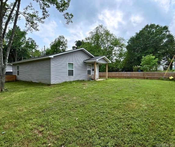 1733 Caddo Street, Arkadelphia, AR 71923