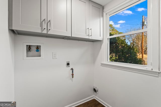 1106 Aurora Court, Dunwoody, GA 30338