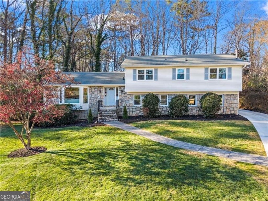 1106 Aurora Court, Dunwoody, GA 30338