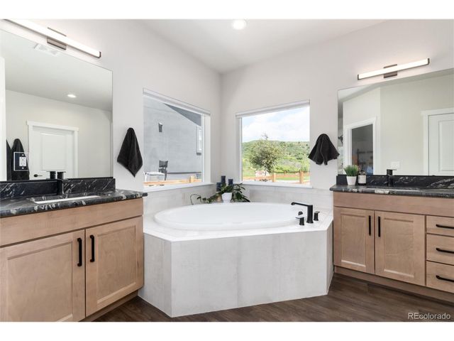 5225 Mesa Top Dr, Monument, CO 80132