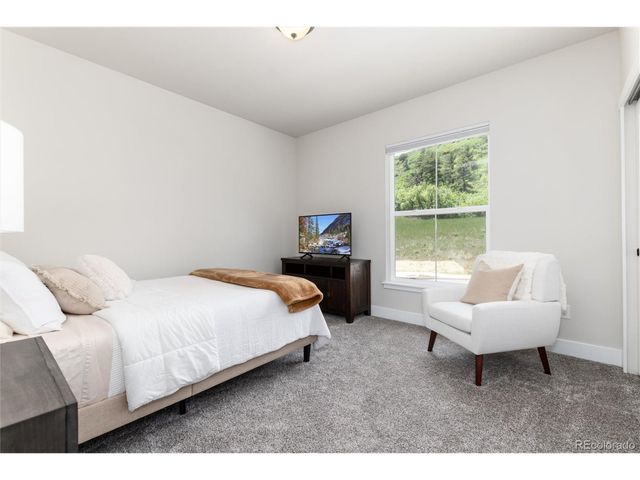 5225 Mesa Top Dr, Monument, CO 80132
