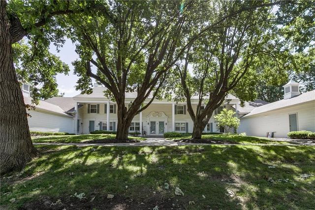 10553 Riley Street, Overland Park, KS 66213