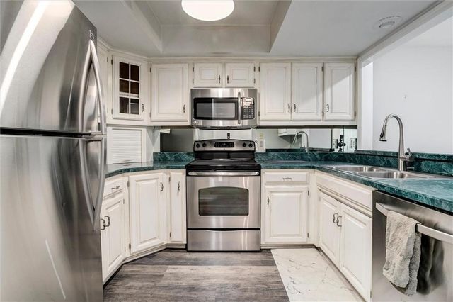 10553 Riley Street, Overland Park, KS 66213