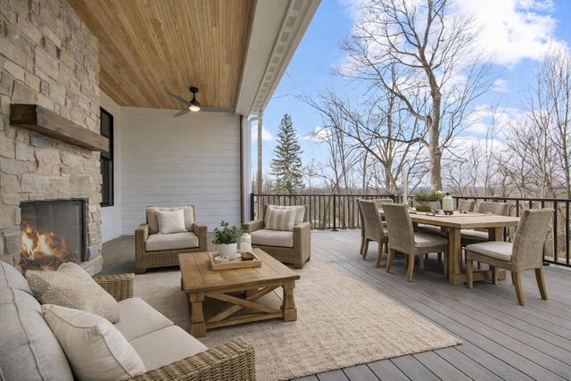 N2692 Forest DRIVE, Lake Geneva, WI 53147