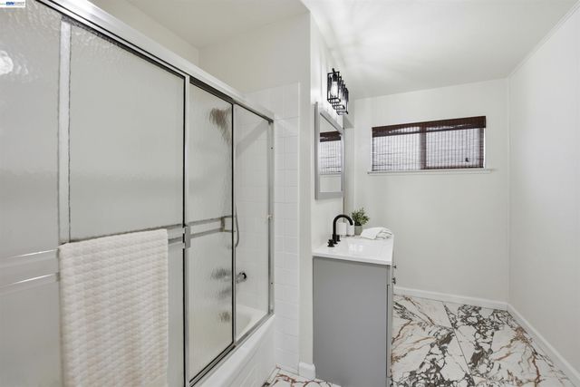 37658 Canterbury St, Fremont, CA 94536