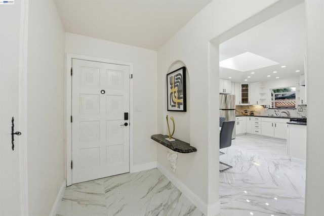 37658 Canterbury St, Fremont, CA 94536