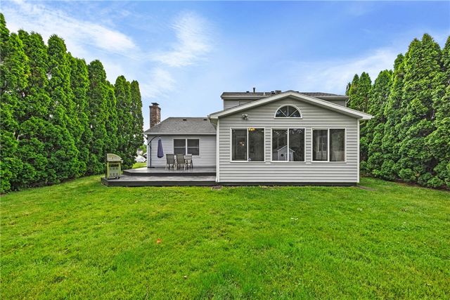 91 Guinevere Drive, Greece, NY 14626