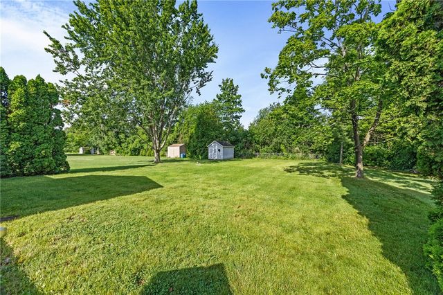 91 Guinevere Drive, Greece, NY 14626