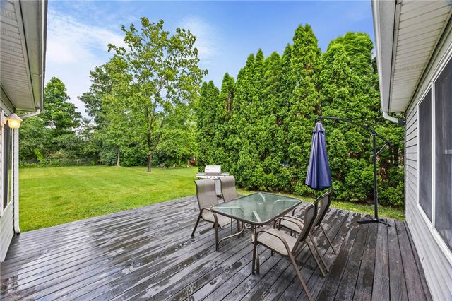 91 Guinevere Drive, Greece, NY 14626