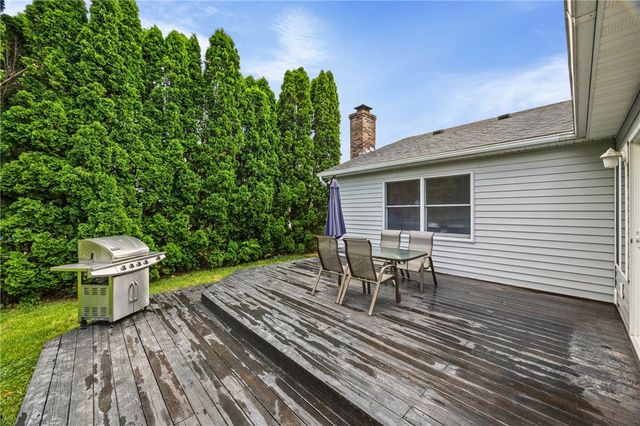 91 Guinevere Drive, Greece, NY 14626