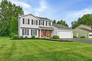 91 Guinevere Drive, Greece, NY 14626