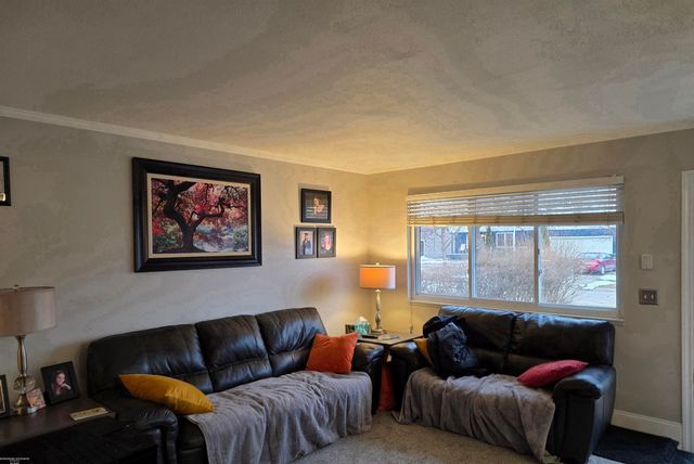 27729 Manhattan Street, Saint Clair Shores, MI 48081