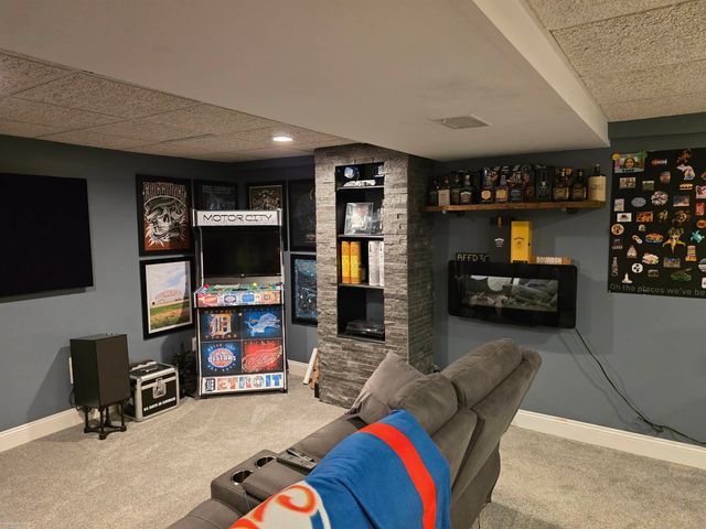 27729 Manhattan Street, Saint Clair Shores, MI 48081