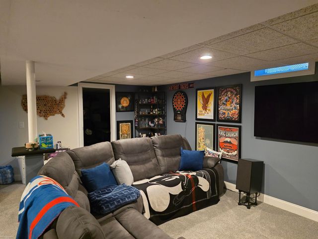 27729 Manhattan Street, Saint Clair Shores, MI 48081