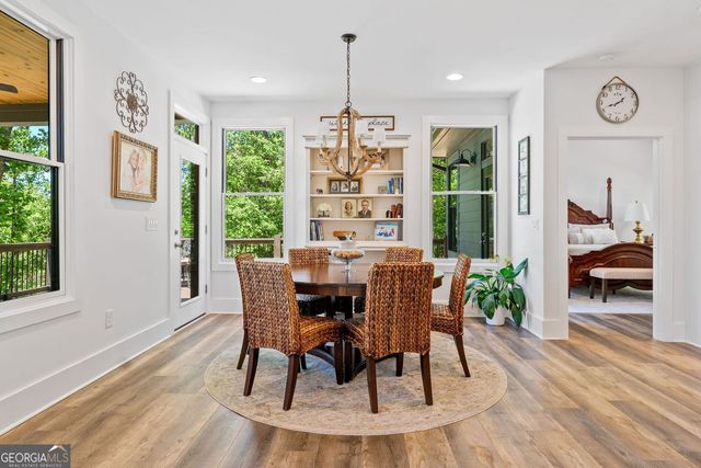 77 North Shore Drive, Cleveland, GA 30528