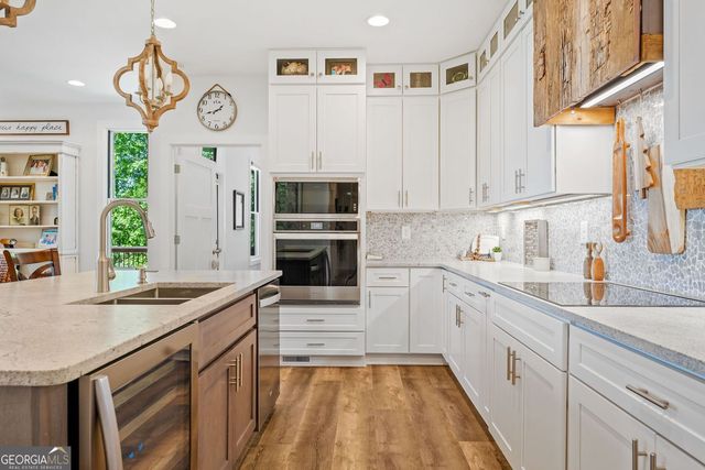 77 North Shore Drive, Cleveland, GA 30528