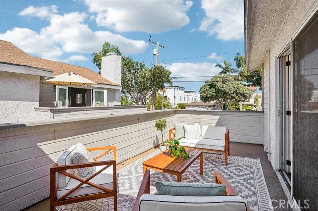 211 S Helberta Avenue 1, Redondo Beach, CA 90277