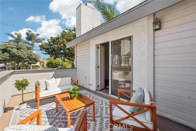 211 S Helberta Avenue 1, Redondo Beach, CA 90277