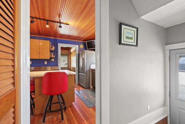 2614 Cranberry Highway, Wareham, MA 02571