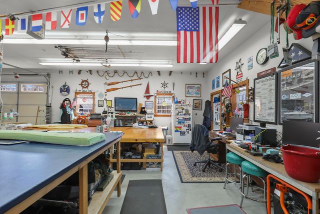 2614 Cranberry Highway, Wareham, MA 02571