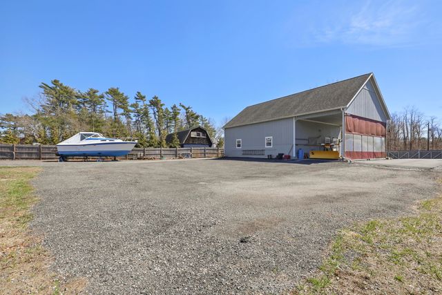 2614 Cranberry Highway, Wareham, MA 02571