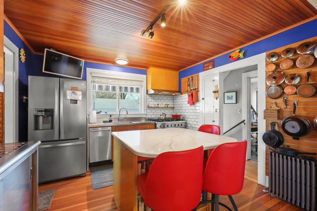 2614 Cranberry Highway, Wareham, MA 02571