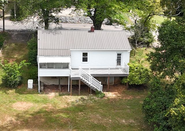 1040 Owens RD, Martinsville, VA 24112