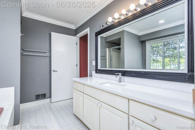 39478 Squire Road, Novi, MI 48375