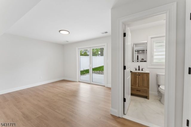 185 Maple St, Roselle Park Boro, NJ 07204