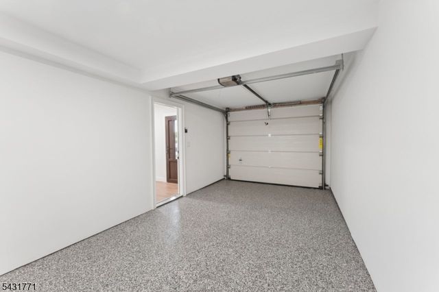 185 Maple St, Roselle Park Boro, NJ 07204