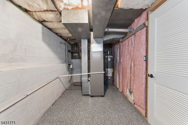 185 Maple St, Roselle Park Boro, NJ 07204