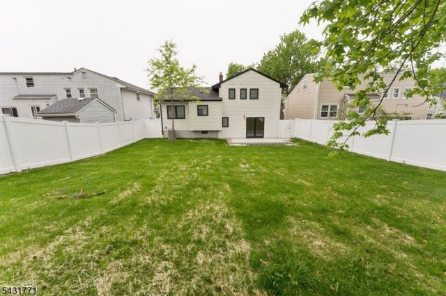 185 Maple St, Roselle Park Boro, NJ 07204