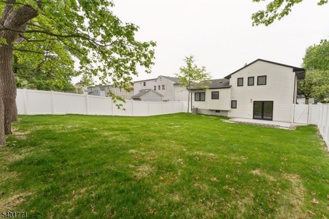185 Maple St, Roselle Park Boro, NJ 07204