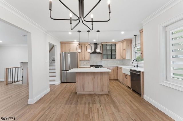 185 Maple St, Roselle Park Boro, NJ 07204