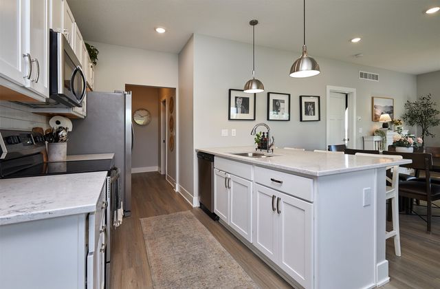 2700 Yordi Drive, Norwalk, IA 50211