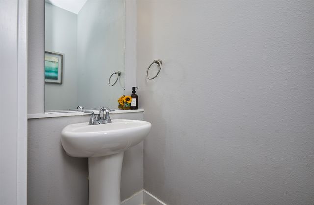 2700 Yordi Drive, Norwalk, IA 50211