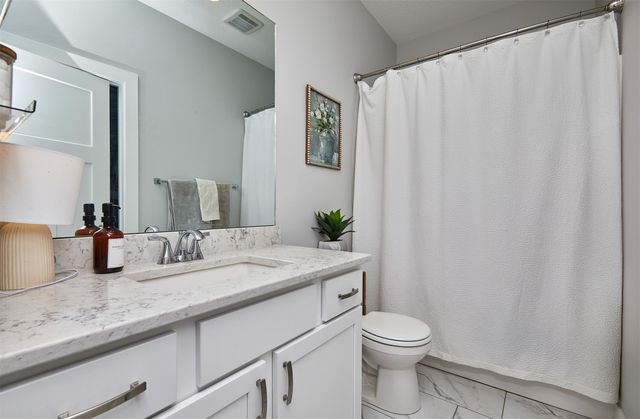 2700 Yordi Drive, Norwalk, IA 50211