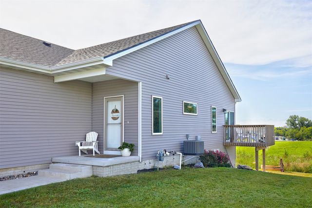 2700 Yordi Drive, Norwalk, IA 50211