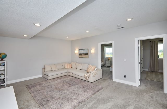 2700 Yordi Drive, Norwalk, IA 50211