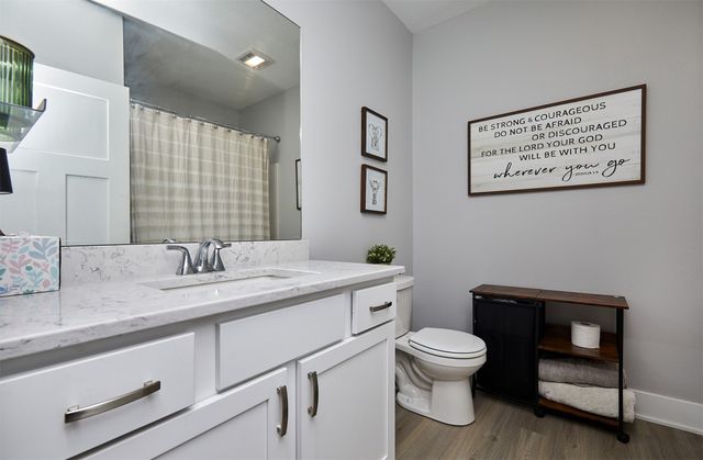 2700 Yordi Drive, Norwalk, IA 50211