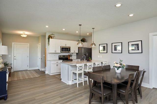 2700 Yordi Drive, Norwalk, IA 50211