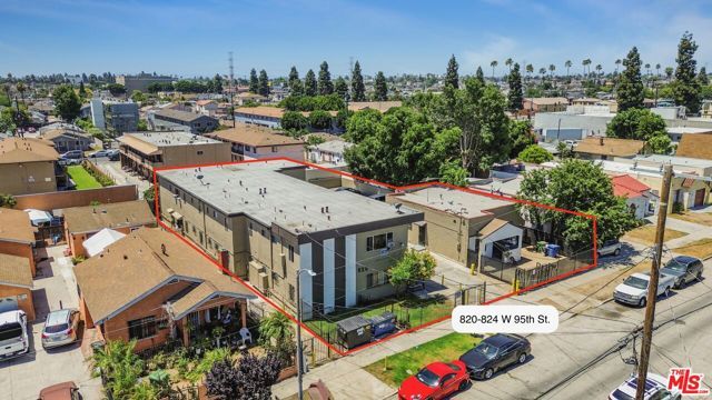 820 W 95th Street, Los Angeles, CA 90044