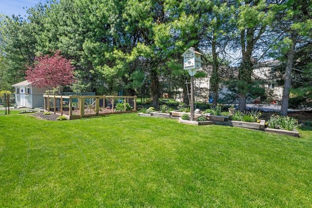 31 Rustic Ln, Reading, MA 01867